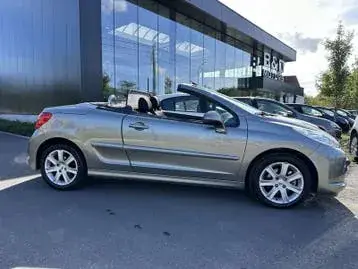Peugeot 207 2008 photo 2