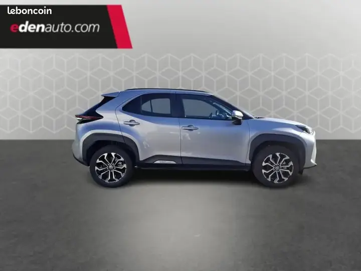 Toyota Yaris Cross 2022 photo 2