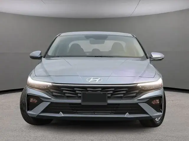 Hyundai Elantra 2026 photo 2