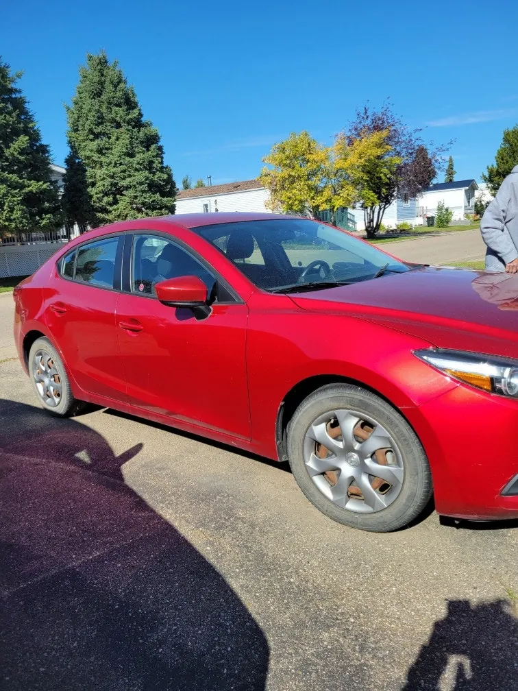 Mazda 3 2017 photo 2