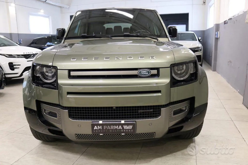 Land Rover Defender 2023 photo 2