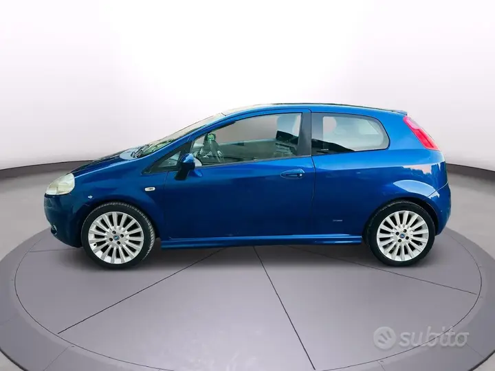 Fiat Grande Punto 2008 photo 5
