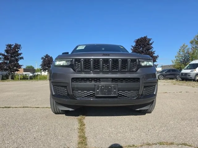 Jeep Grand Cherokee L 2023 photo 2