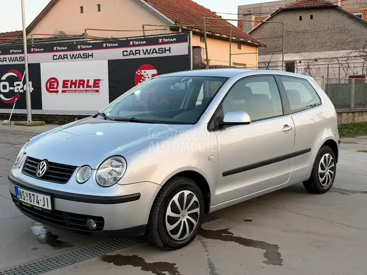 Volkswagen Polo 2004 photo 3