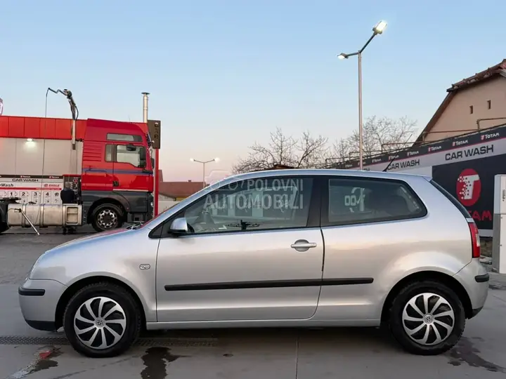 Volkswagen Polo 2004 photo 5