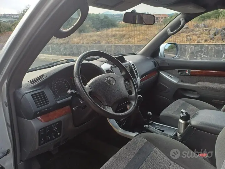 Toyota Land Cruiser 2003 photo 5