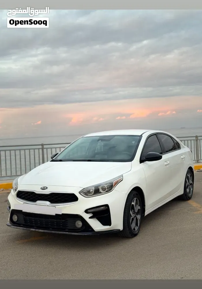 Kia Forte 2019 photo 2