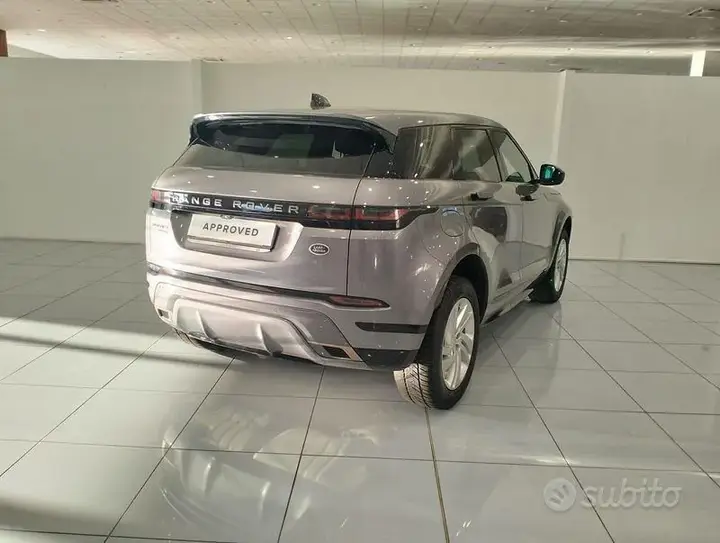 Land Rover Evoque 2021 photo 2