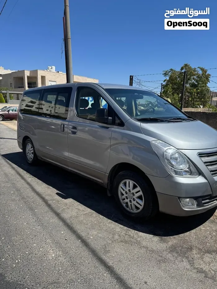 Hyundai H1 2012 photo 3