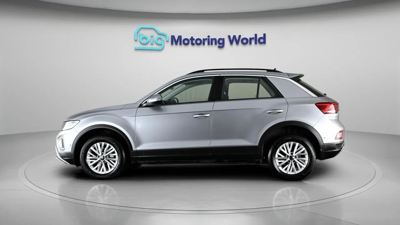 Volkswagen T-Roc 2023 photo 5