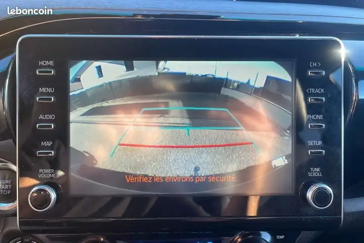 Toyota Hilux 2023 photo 5