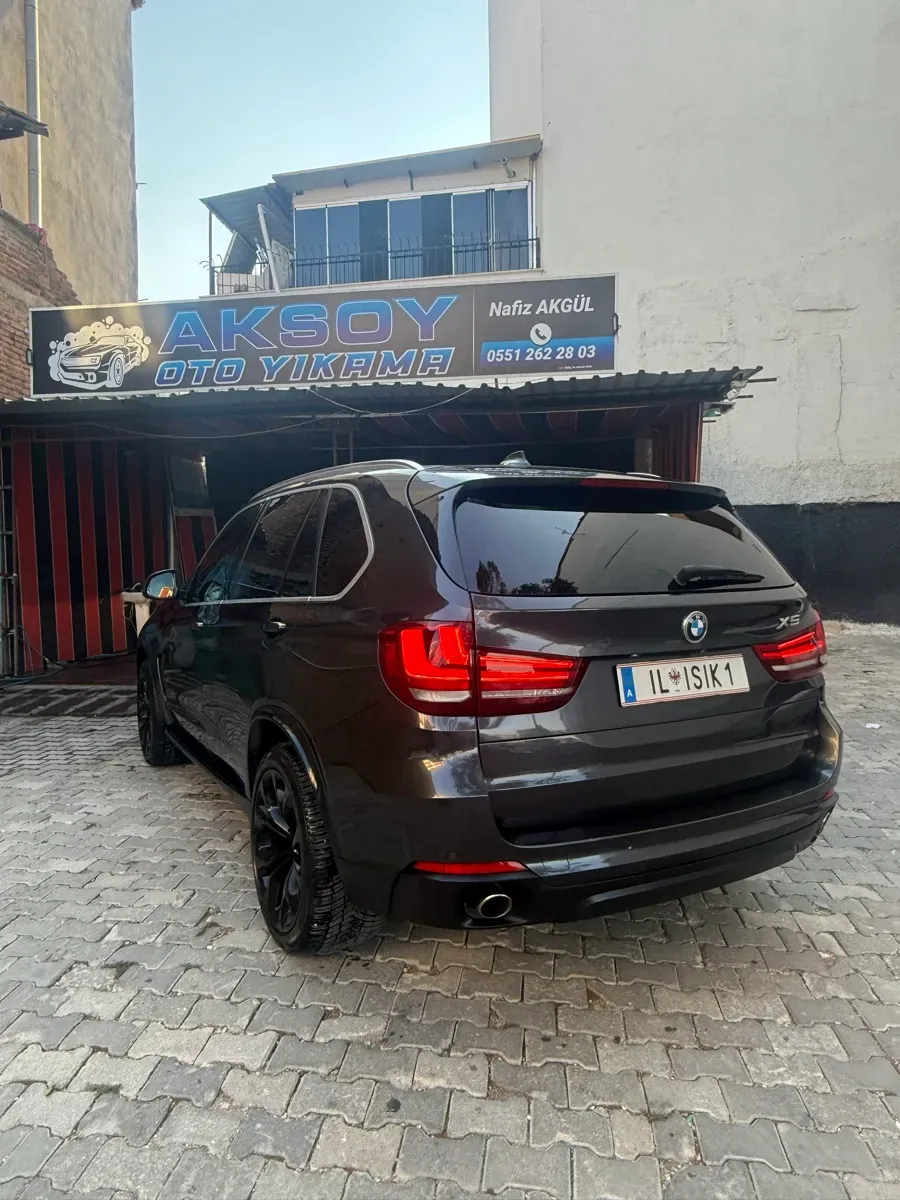 BMW X5 2017 photo 2