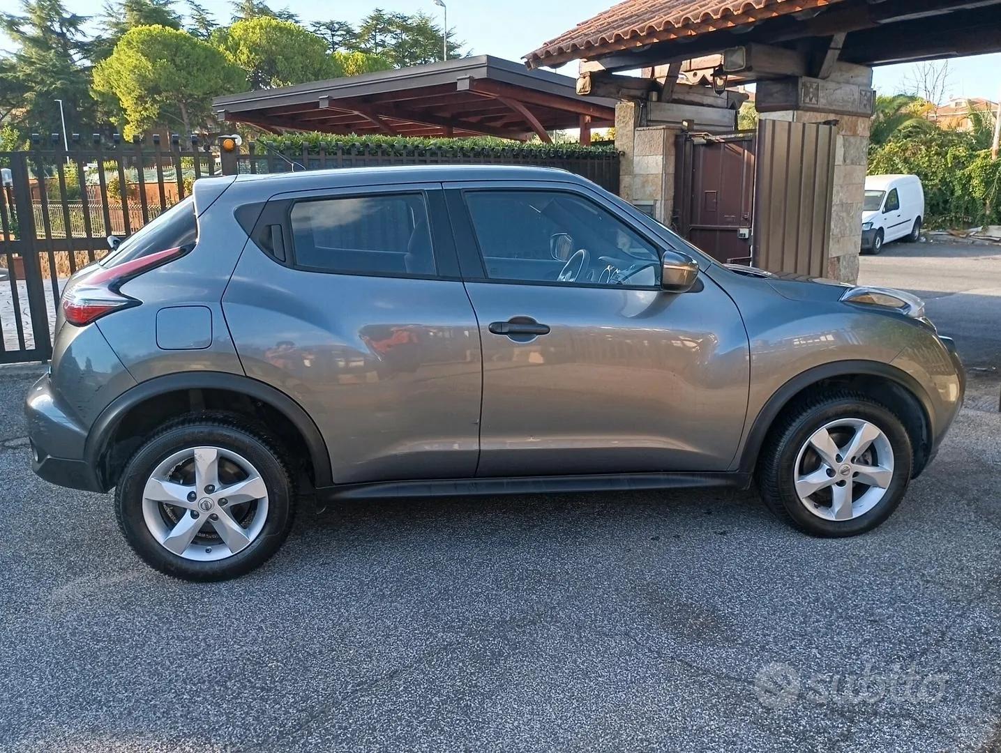 Nissan Juke 2015 photo 3