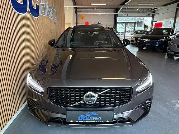 Volvo V90 2023 photo 2