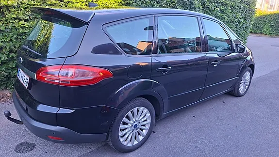 Ford S-Max 2014 photo 2