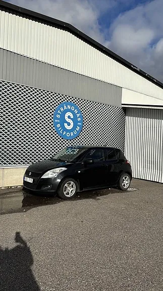 Suzuki Swift 2010 photo 2