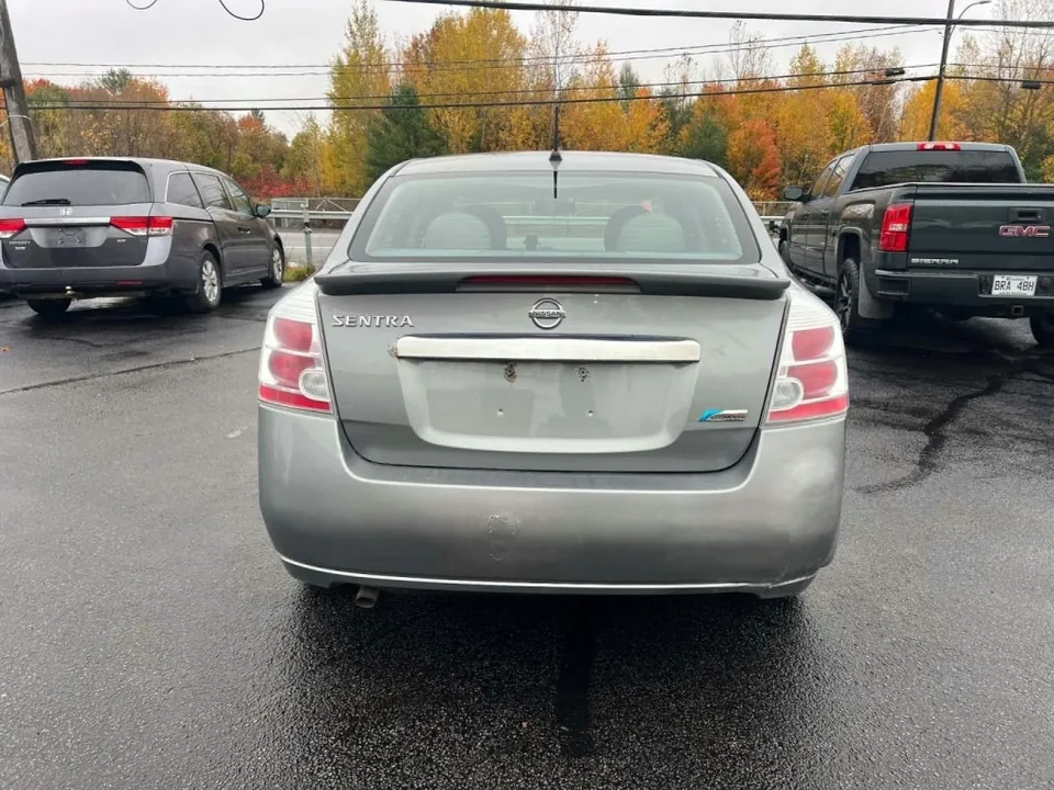 Nissan Sentra 2011 photo 4