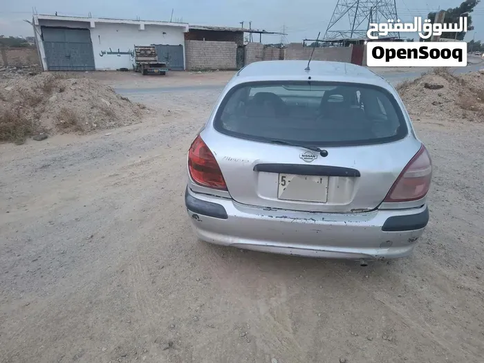 Nissan Almera 2004 photo 3
