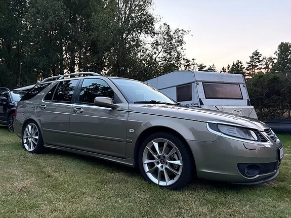 Saab 9-5 2009 photo 2