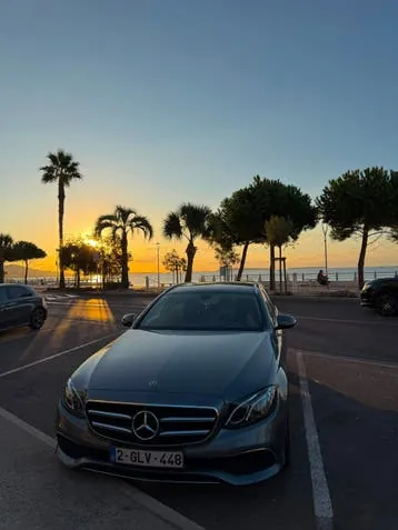 Mercedes-Benz E200D