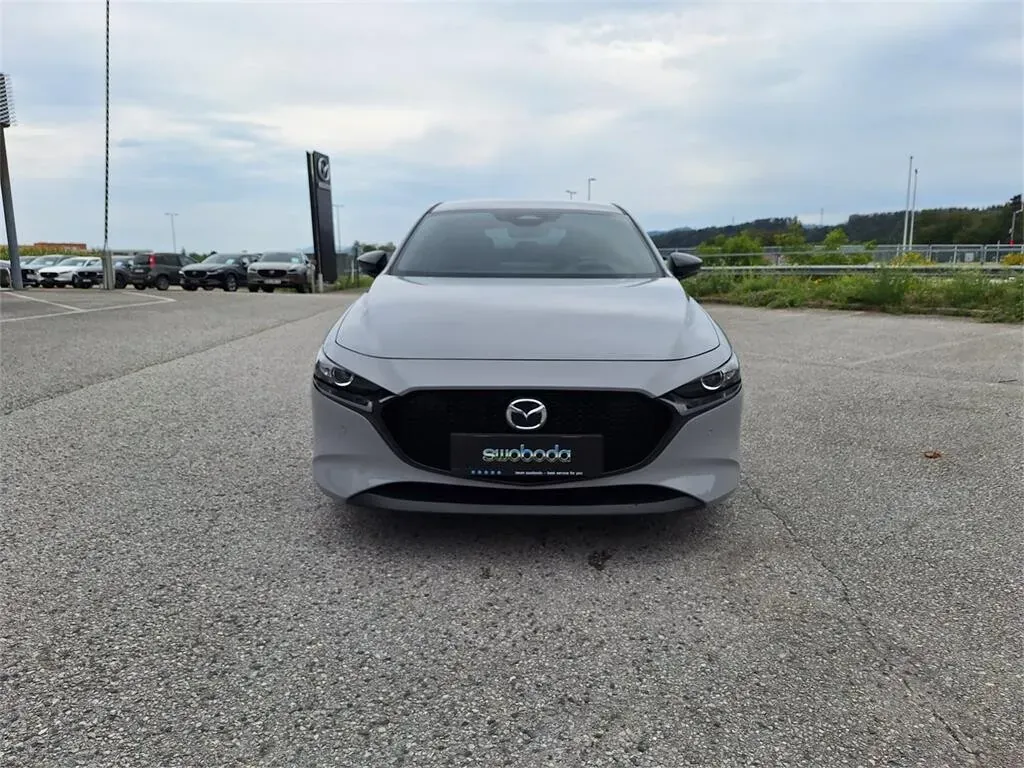Mazda Mazda3 photo 3