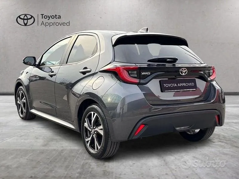 Toyota Yaris 2024 photo 3