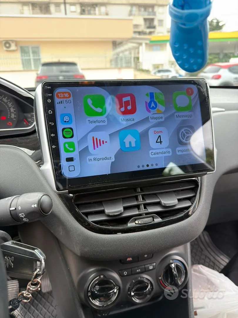 Peugeot 208 2014 photo 5