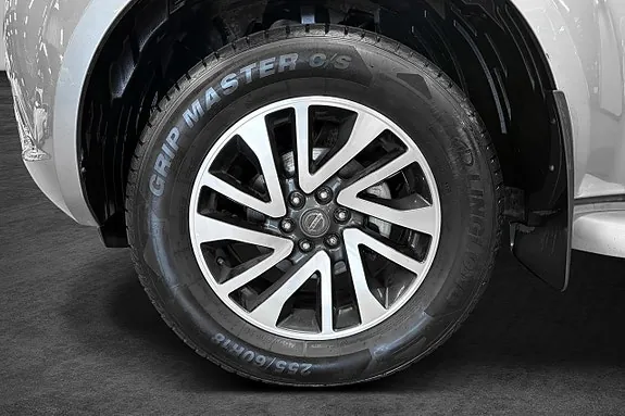 Nissan Navara 2016 photo 2