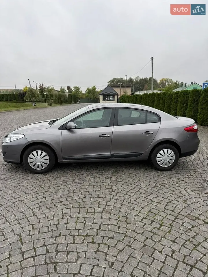 Renault Fluence 2010 photo 3