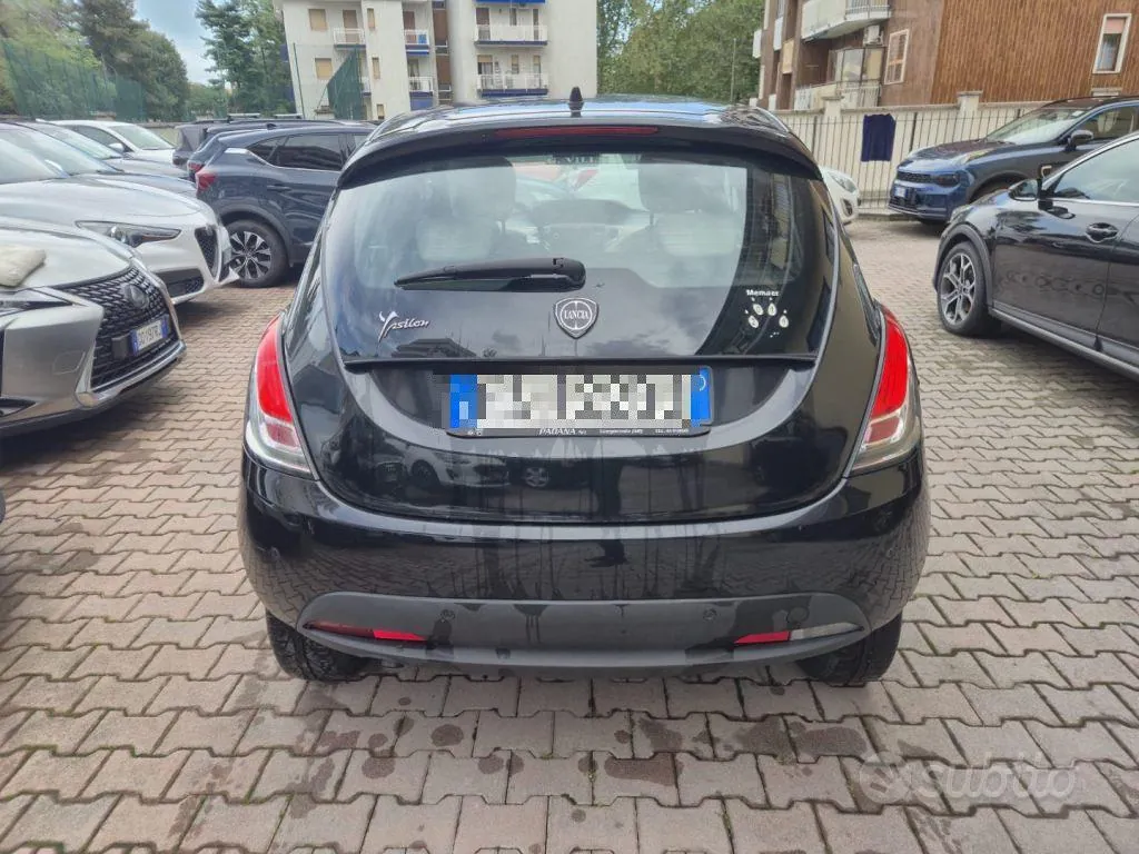 Lancia Ypsilon 2015 photo 5