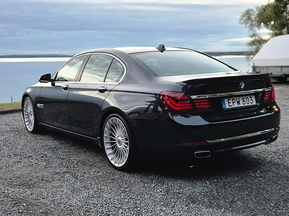 BMW 740D 2013 photo 3