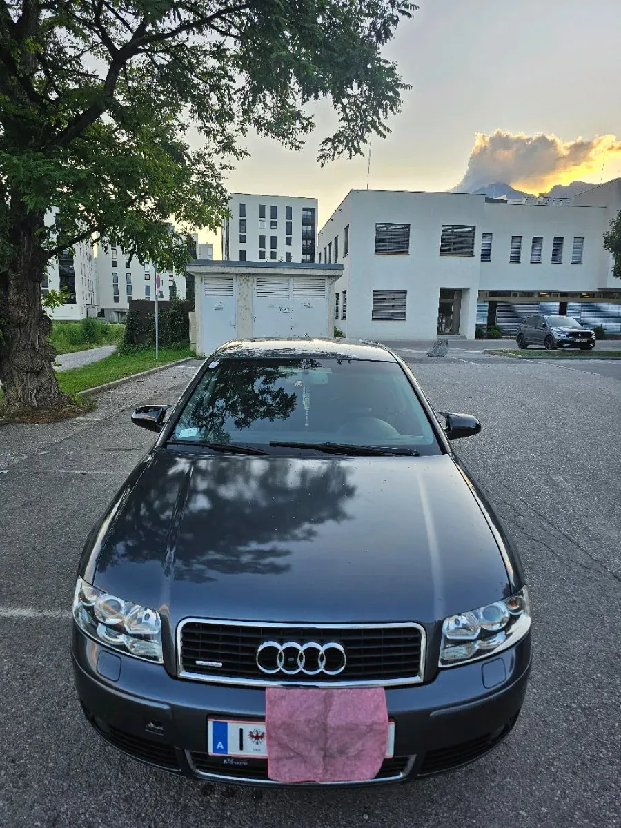 Audi A4 2004 photo 3