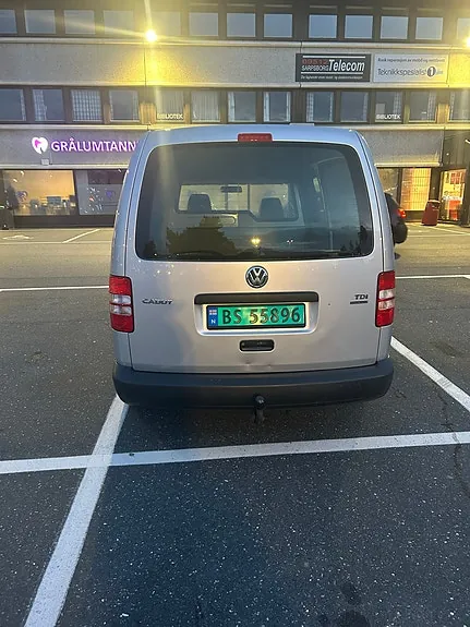 Volkswagen Caddy Maxi 2012 photo 3