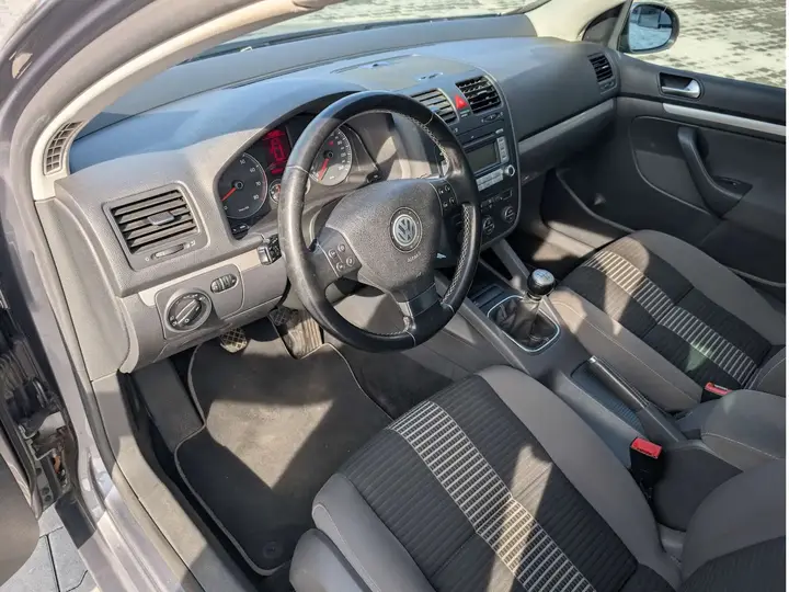 Volkswagen Golf 5 2008 photo 4