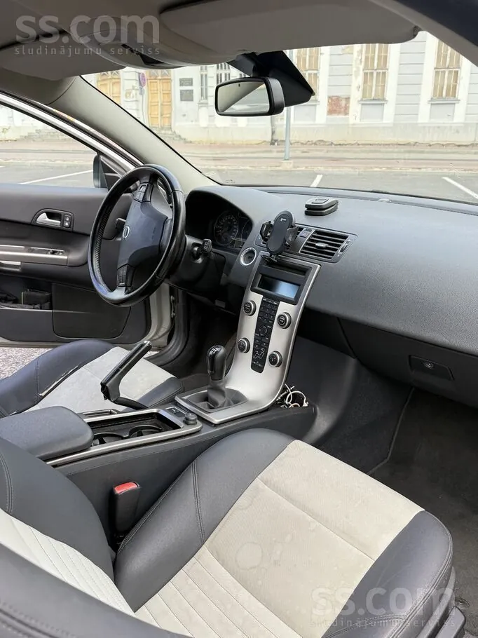 Volvo C30 2010 photo 5