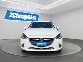 Mazda Demio 2015 photo 3