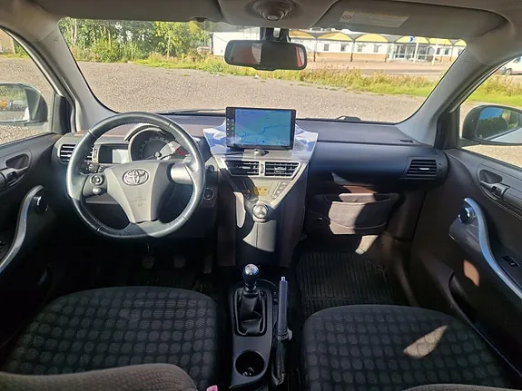 Toyota Iq 2009 photo 3