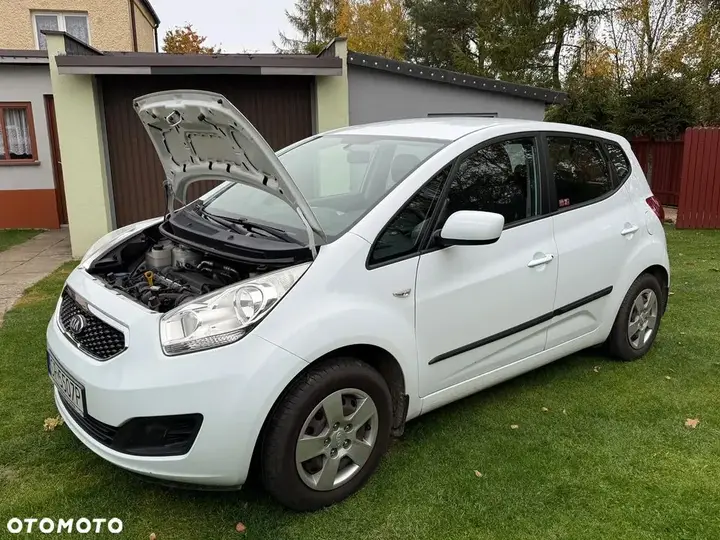 Kia Venga 2013 photo 5