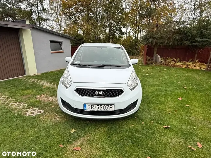 Kia Venga 2013 photo 2