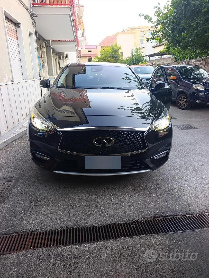 Infiniti Q30 2017 photo 5