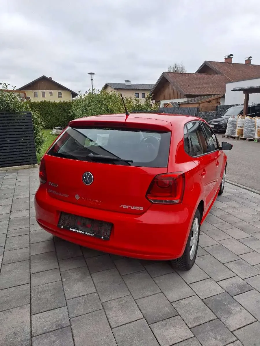 Volkswagen Polo 2010 photo 3