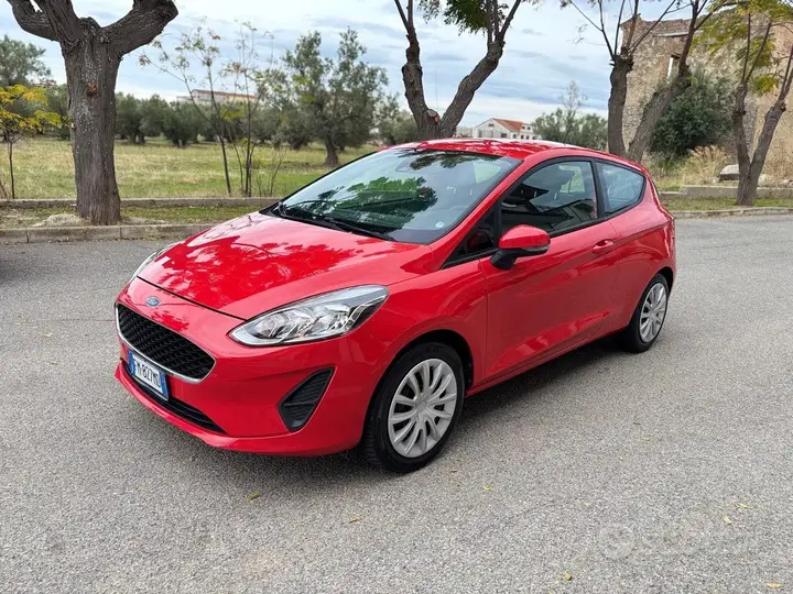 Ford Fiesta 2018 photo 2