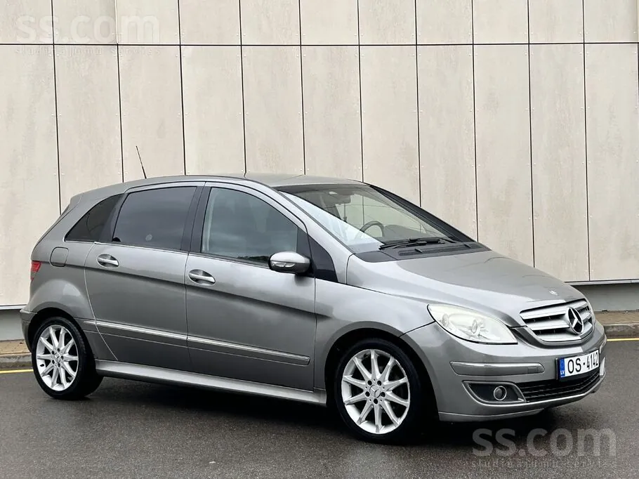 Mercedes-Benz B180 2005 photo 2