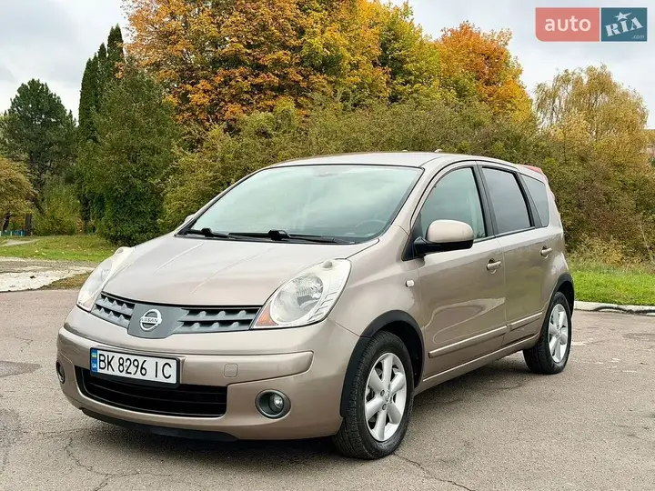 Nissan Note 2008 photo 4