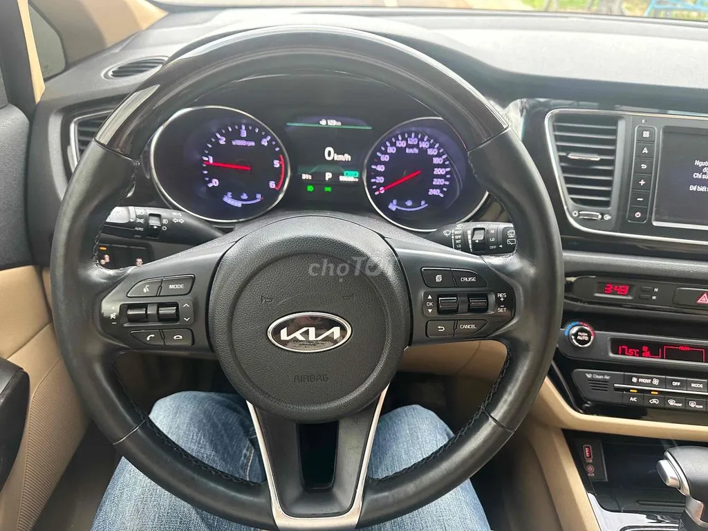 Kia Sedona 2020 photo 5