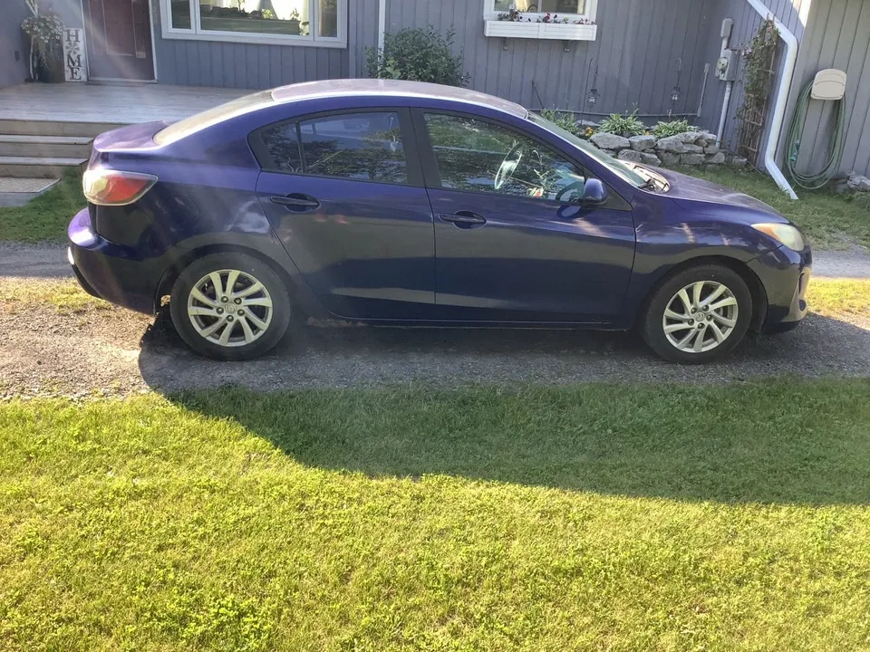 Mazda 3 2012 photo 4