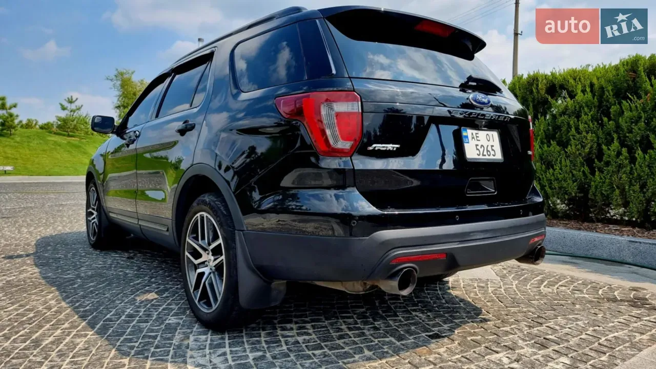 Ford Explorer 2015 photo 4