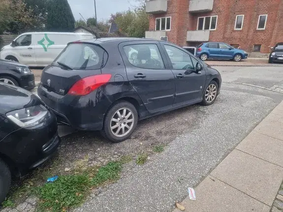 Peugeot 308 2011 photo 4