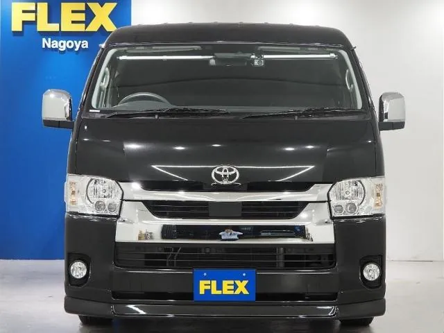 Toyota Hiace Wagon 2022 photo 2