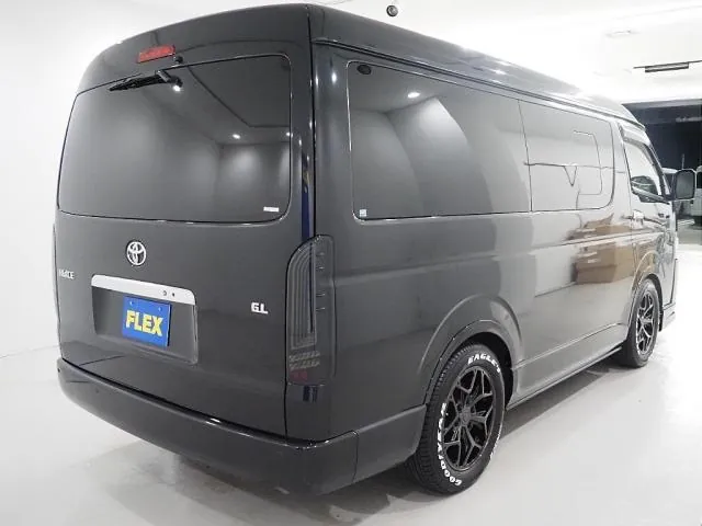 Toyota Hiace Wagon 2022 photo 5